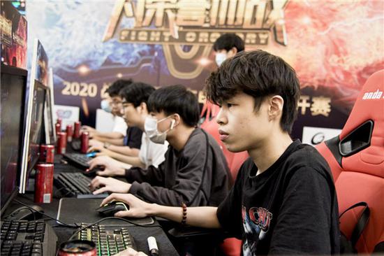 教练组在赛 教练组在赛